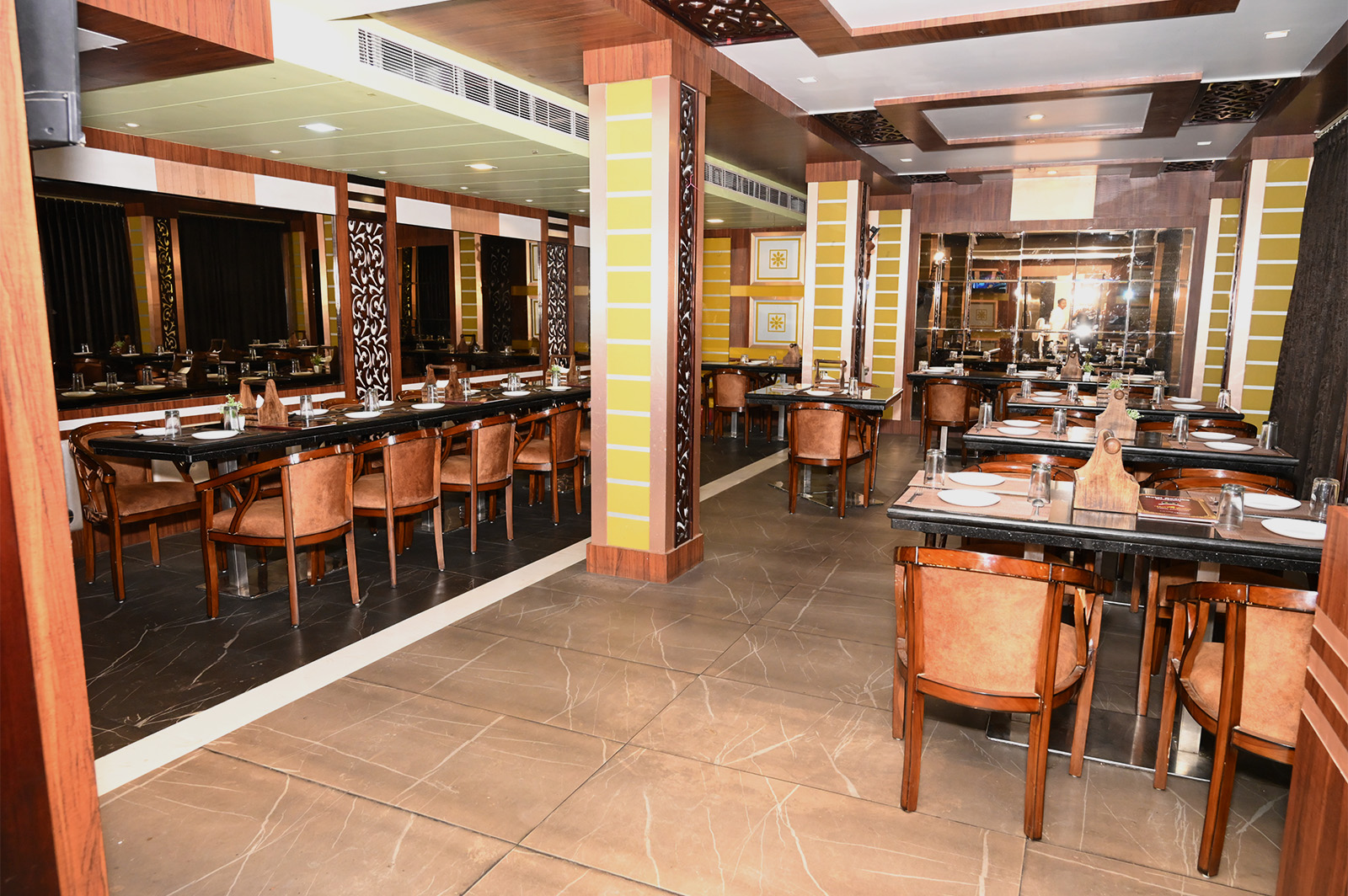 restaurant image